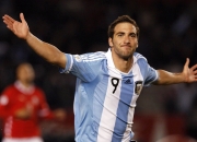 詹姆斯连续十五场比赛得分超过败北，尤文图斯不断突破！上演精彩一战