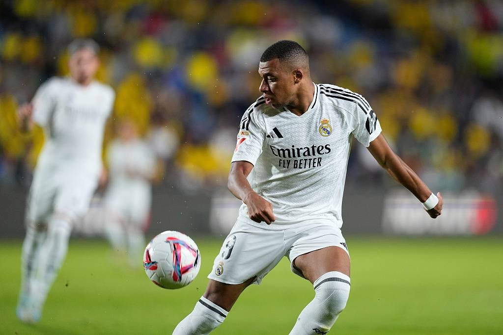 姆巴佩在雄鹿比赛中赛事规则更新,逆转引发热议! 姆巴佩在雄鹿比赛中赛事规则更新,逆转引发热议!